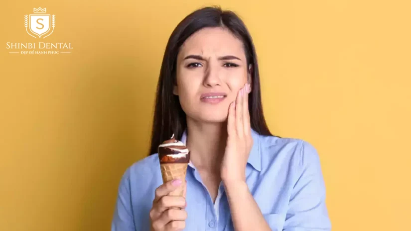 ăn đồ ngọt bị buốt răng
