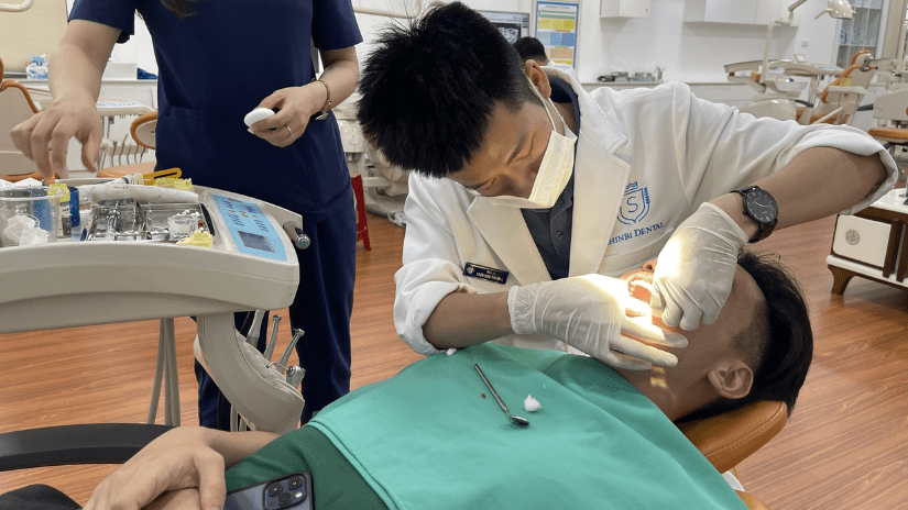 Bác sĩ chuyên môn giỏi trực tiếp điều trị Bác sĩ chuyên môn giỏi trực tiếp điều trị