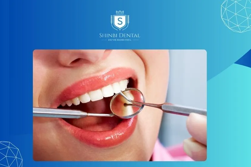 Đến gặp bác sĩ ngay để khắc phục tình trạng bọc răng sứ bị tụt lợi