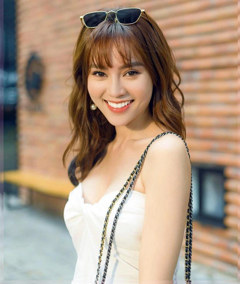Ninh Dương Lan Ngọc làm răng sứ