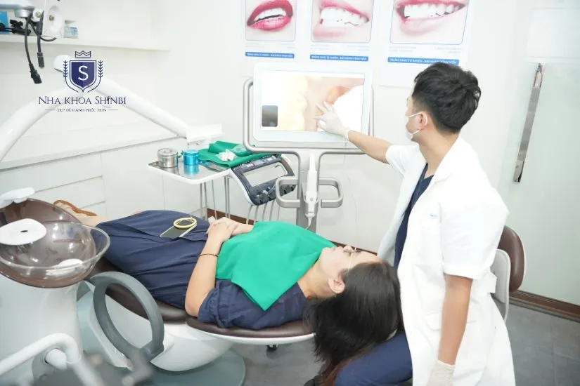 Quay lại gặp bác sĩ nha khoa Quay lại gặp bác sĩ nha khoa