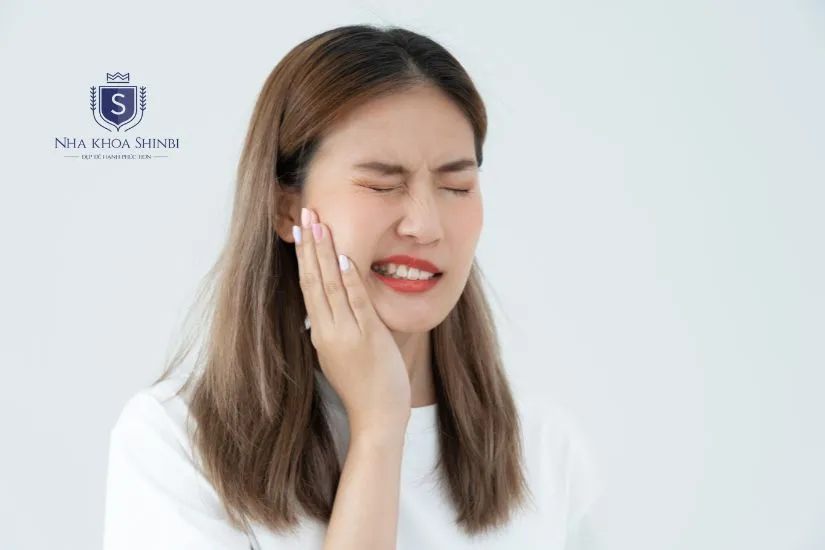 Răng bị ê buốt 