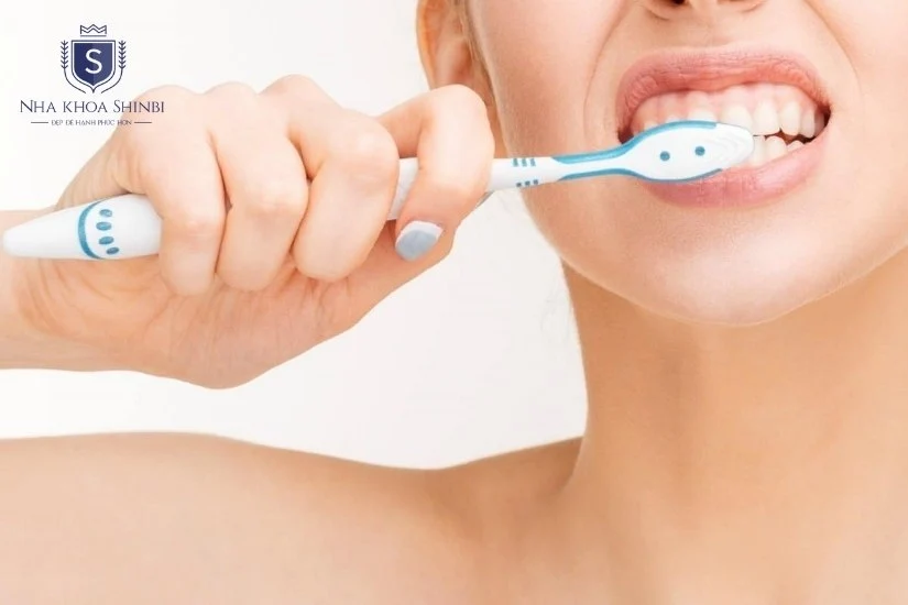 Răng sứ có độ bền cao, dùng được lâu dài 