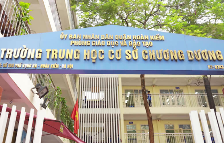 Khám sức khỏe răng miệng miễn phí cho học sinh trường THCS Chương Dương