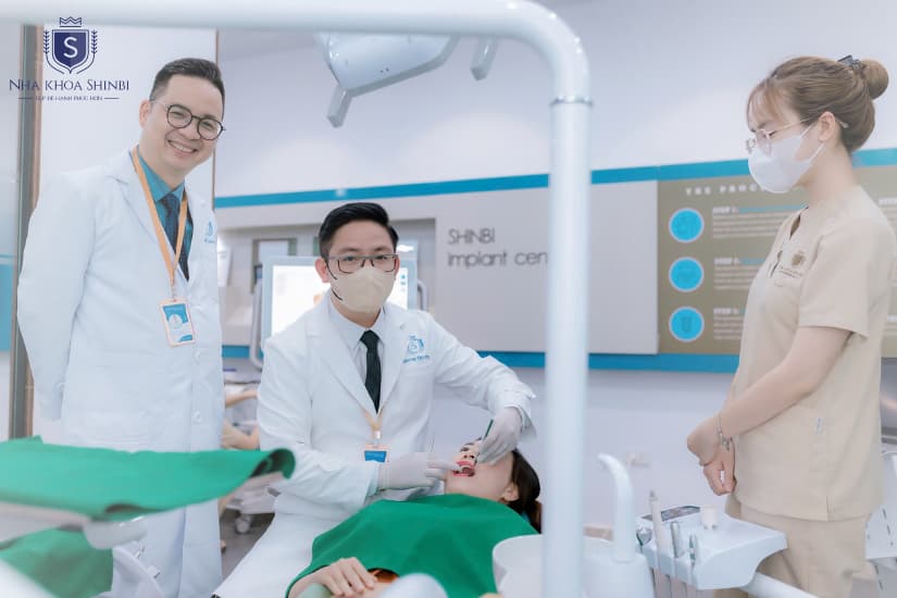 Bác sĩ chỉnh nha ở địa chỉ niềng răng uy tín ở Hà Nội