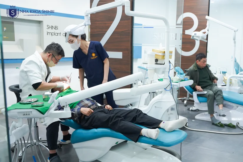 Nha khoa có chỗ đậu xe hơi an toàn tại Quận Hoàn Kiếm