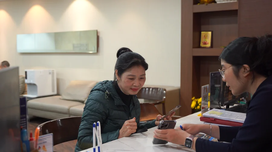 Chưa có thẻ tín dụng có làm răng trả góp được không