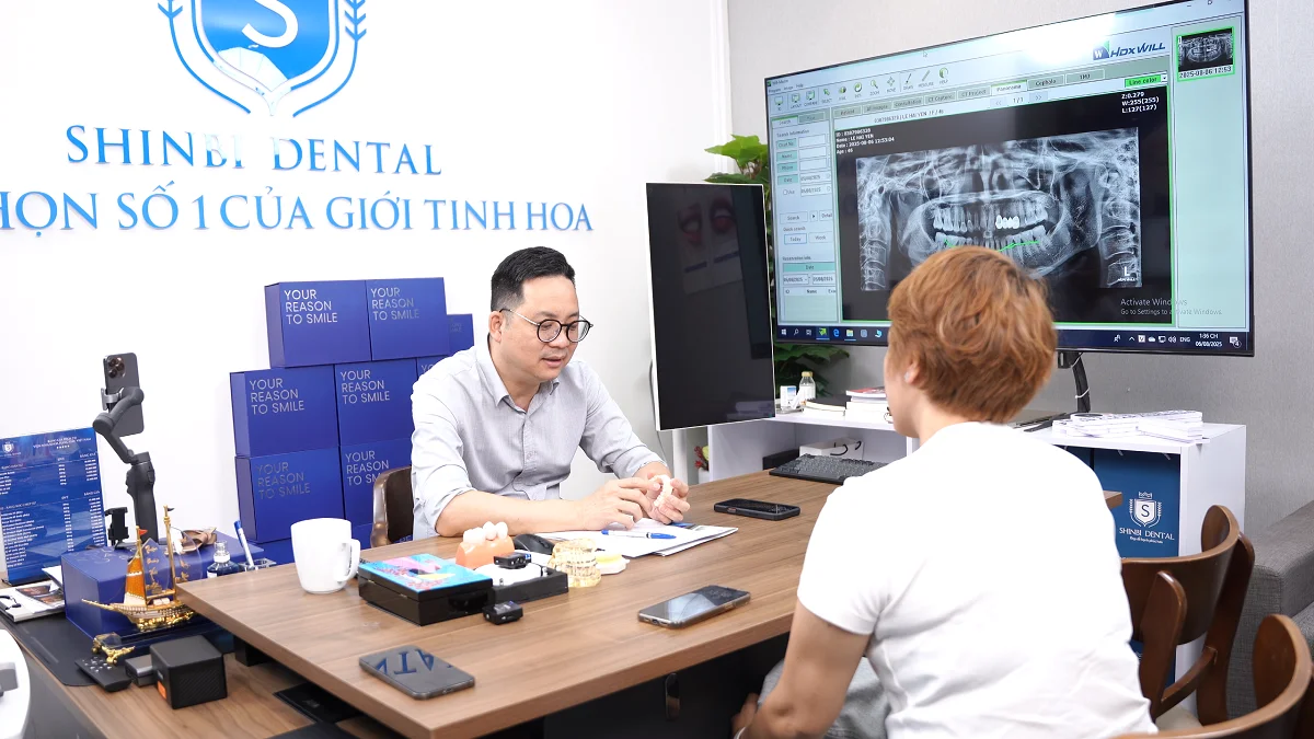 Có nên làm răng sứ trả góp? Giải pháp tài chính thông minh cho người bận rộn